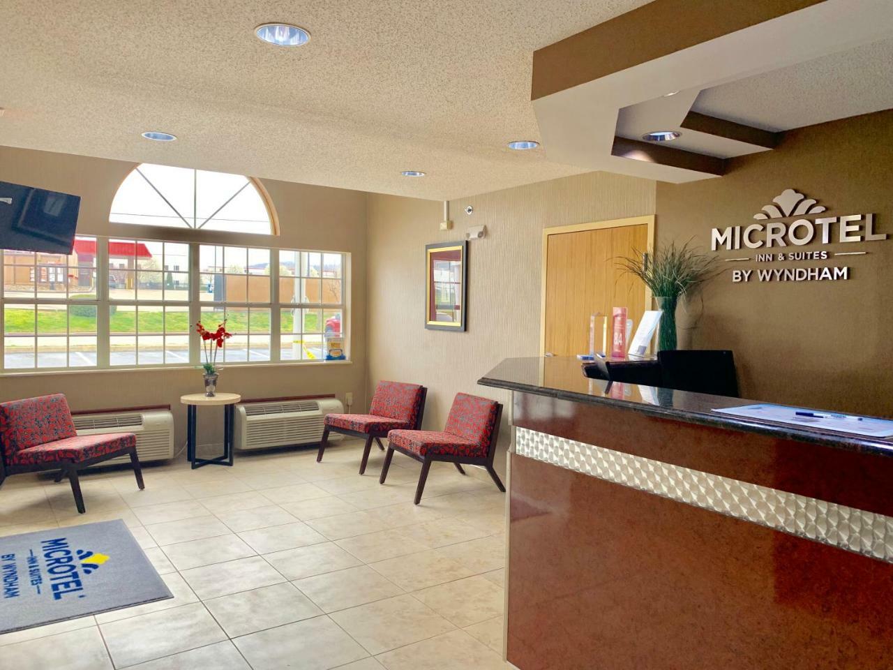 Microtel Inn & Suites By Wyndham Charleston Eksteriør billede
